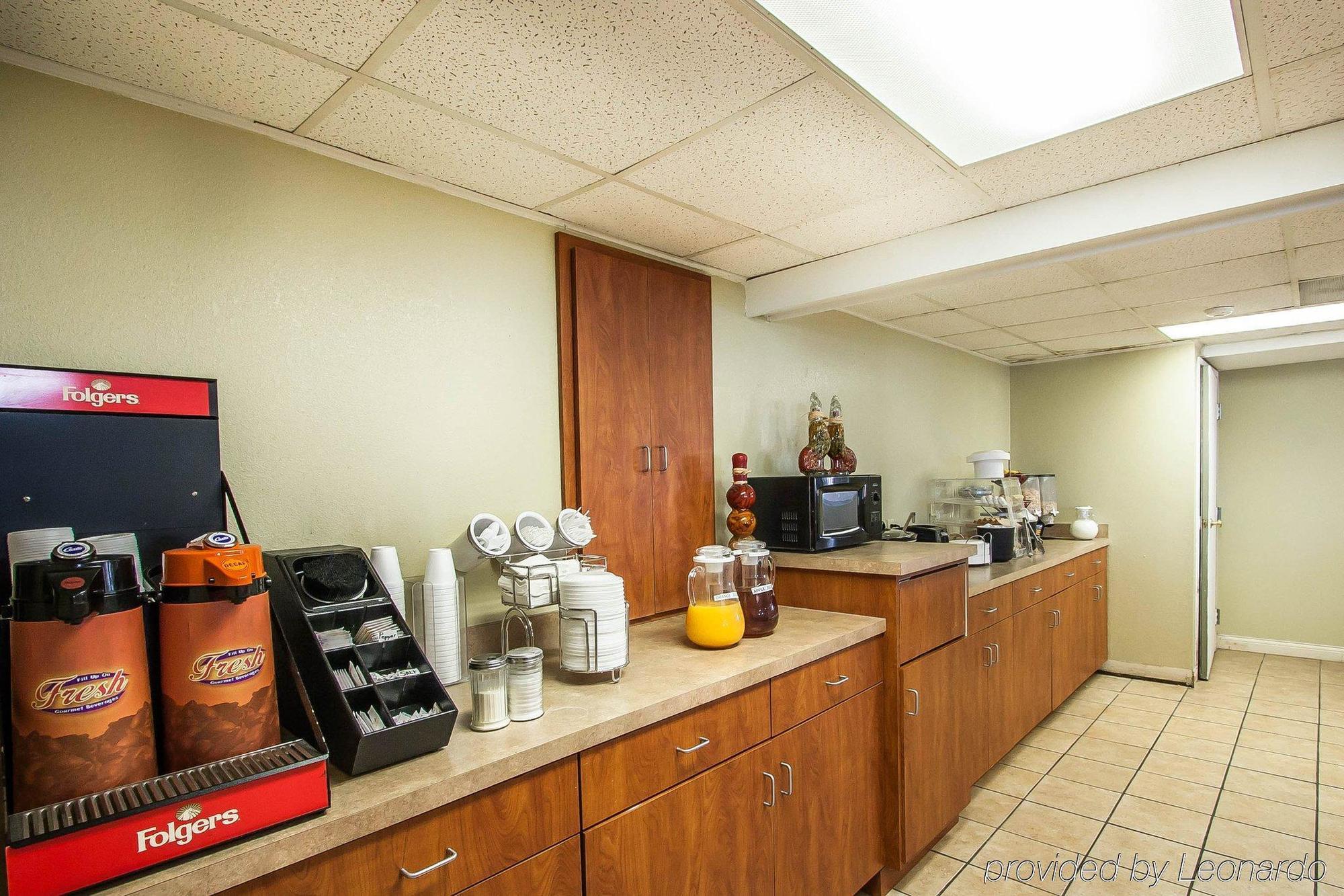 Rodeway Inn Effingham Esterno foto