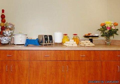Rodeway Inn Effingham Ristorante foto