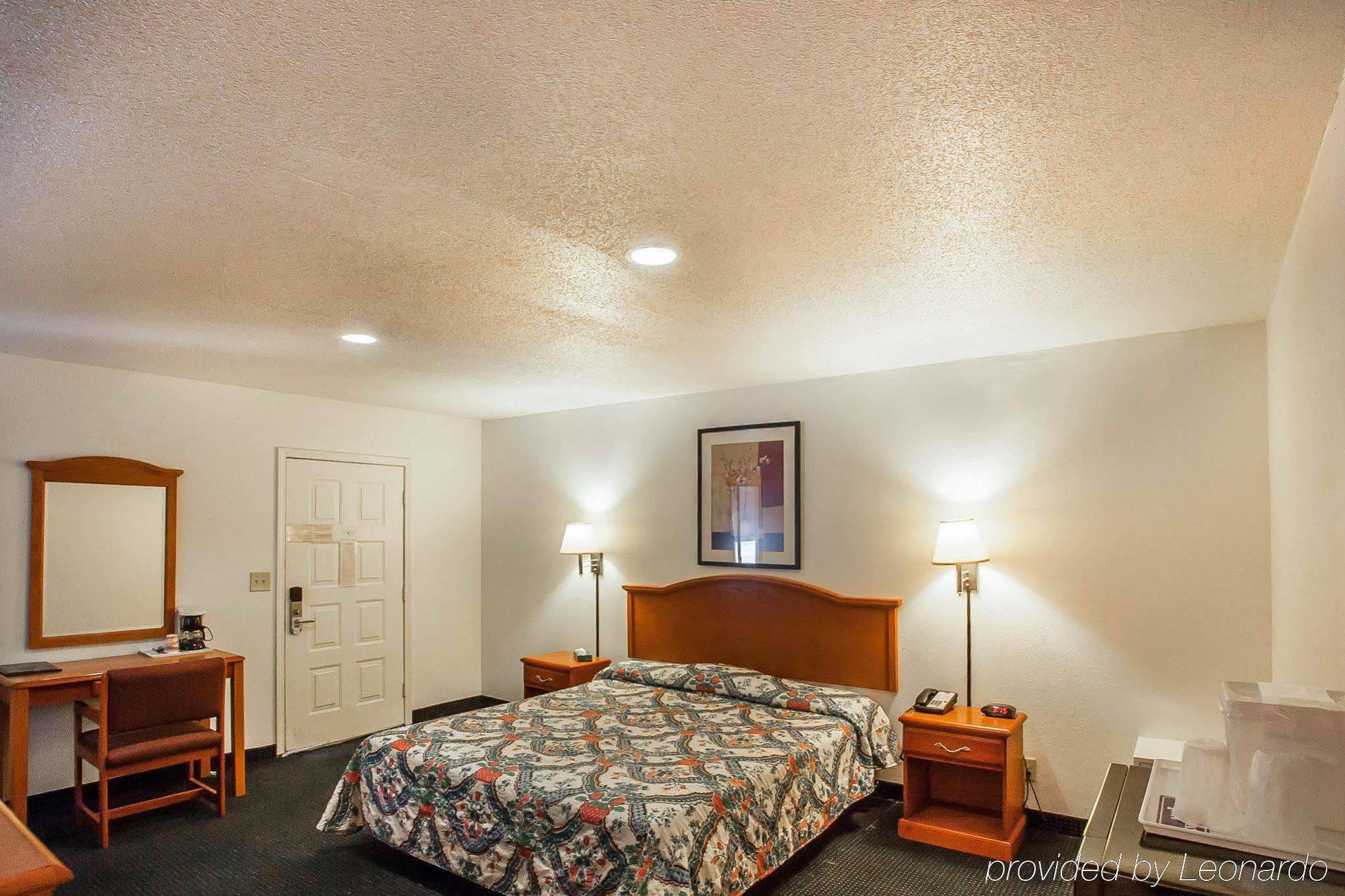 Rodeway Inn Effingham Esterno foto